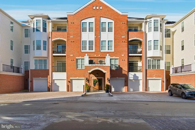 $425,000 | 6150 Shadywood, Unit 401, Elkridge, MD 21075