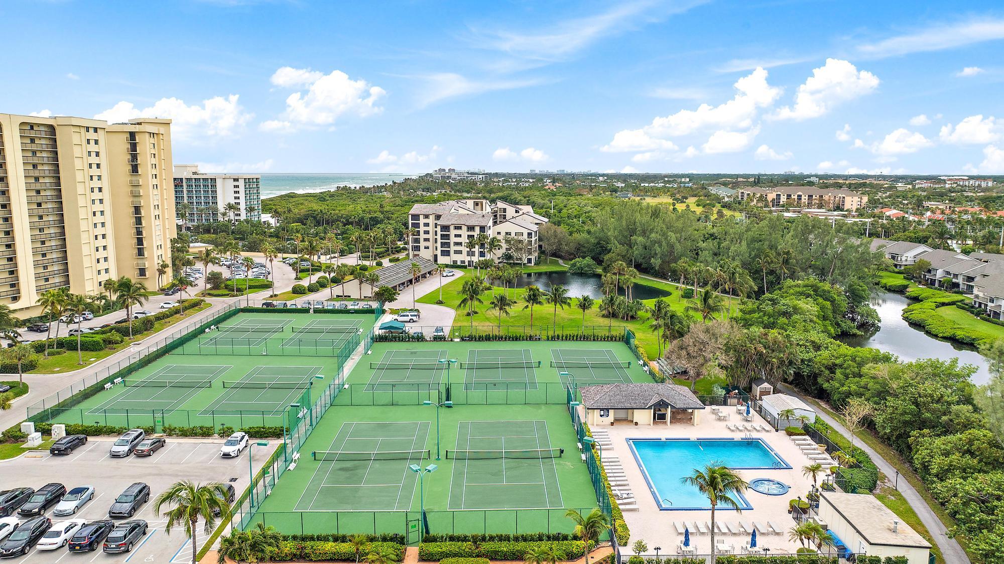 400 Ocean Trail Way, Unit 601 Jupiter, FL 33477 - Photo 22 of 42 a view of a city