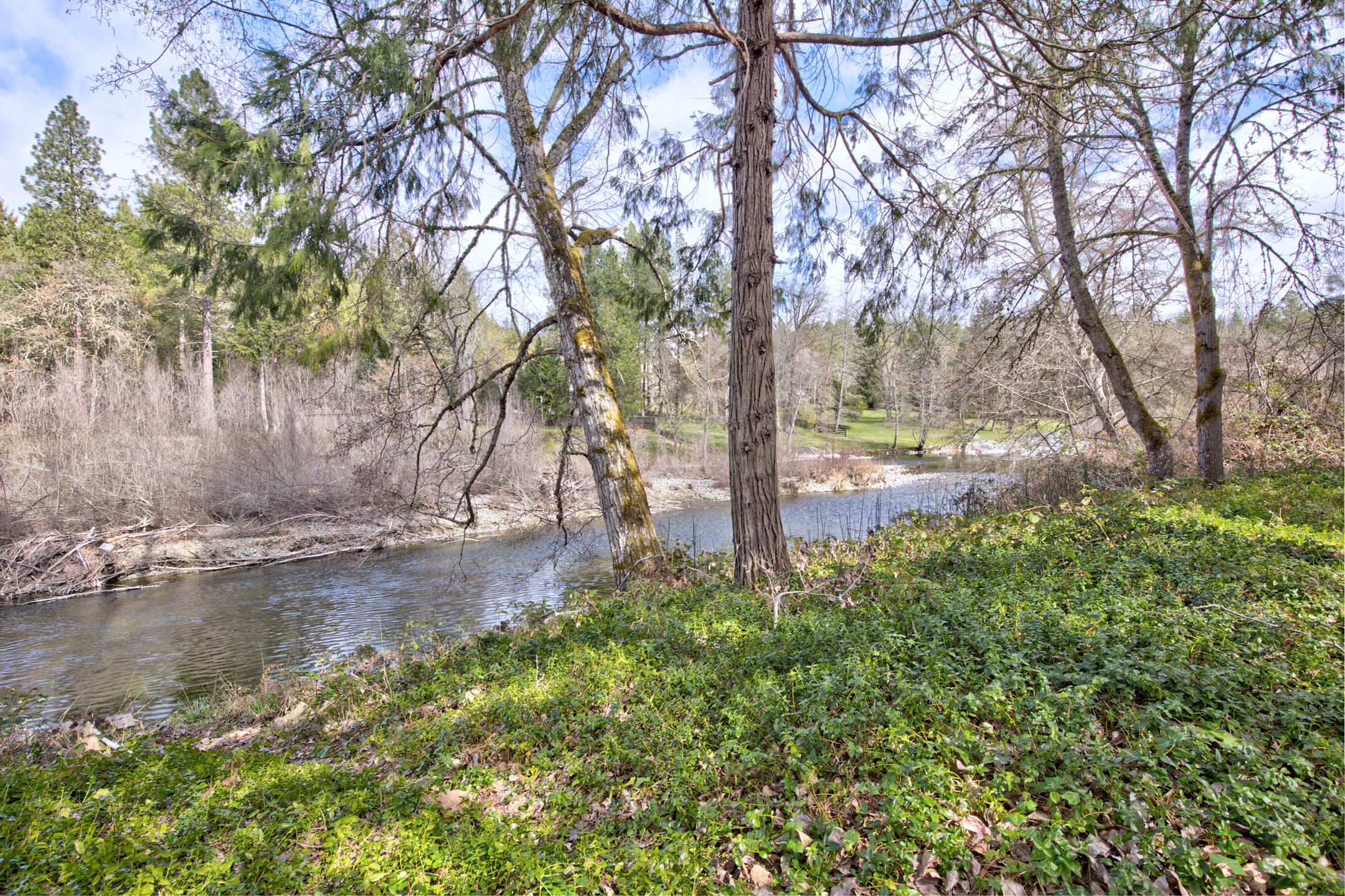 4348 Fish Hatchery Road Grants Pass, OR 97527 - Photo 3 of 28 fh024