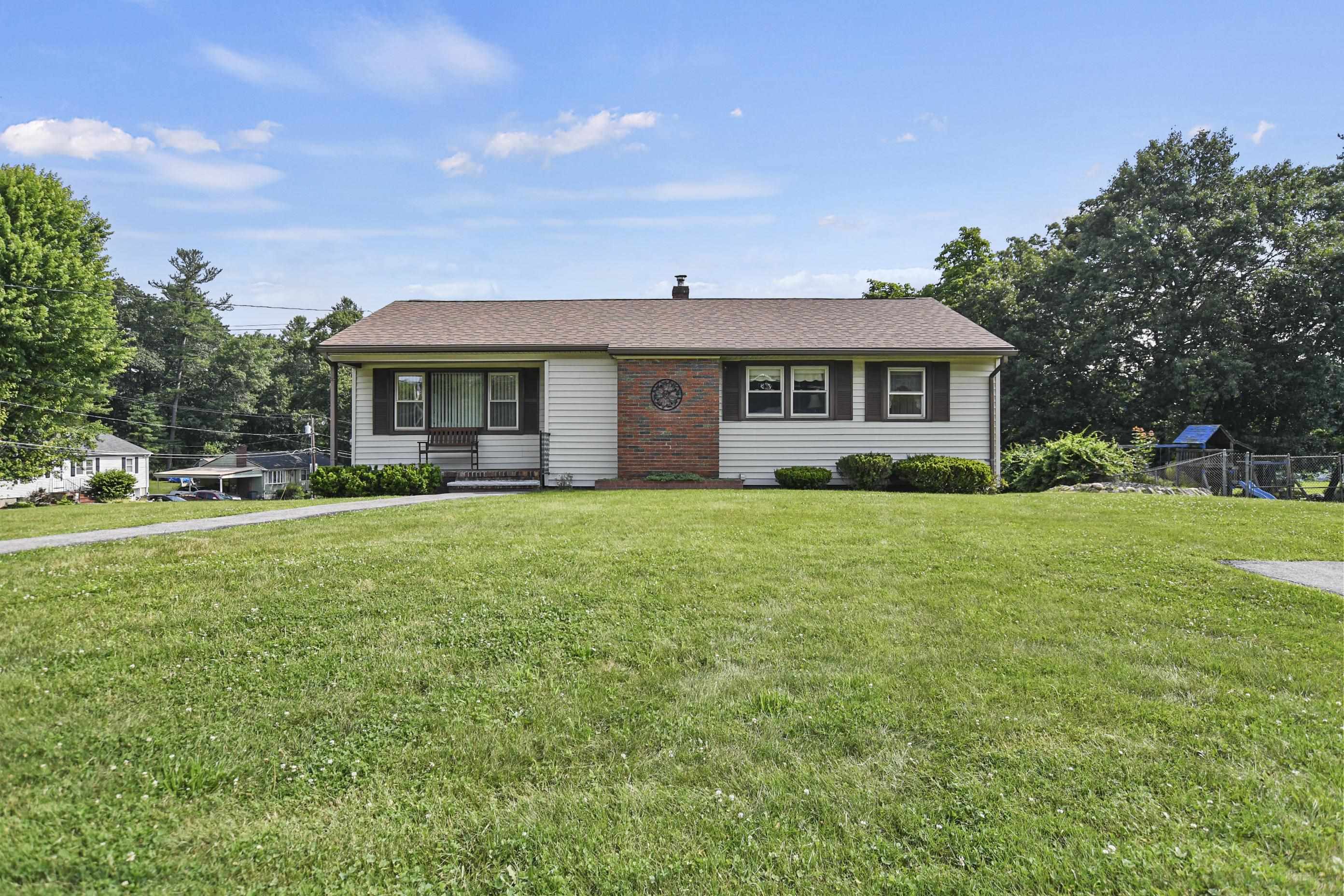 1 Ridgeview Avenue Salem, NH 03079 - Photo 1 of 33 Gallery Image 1