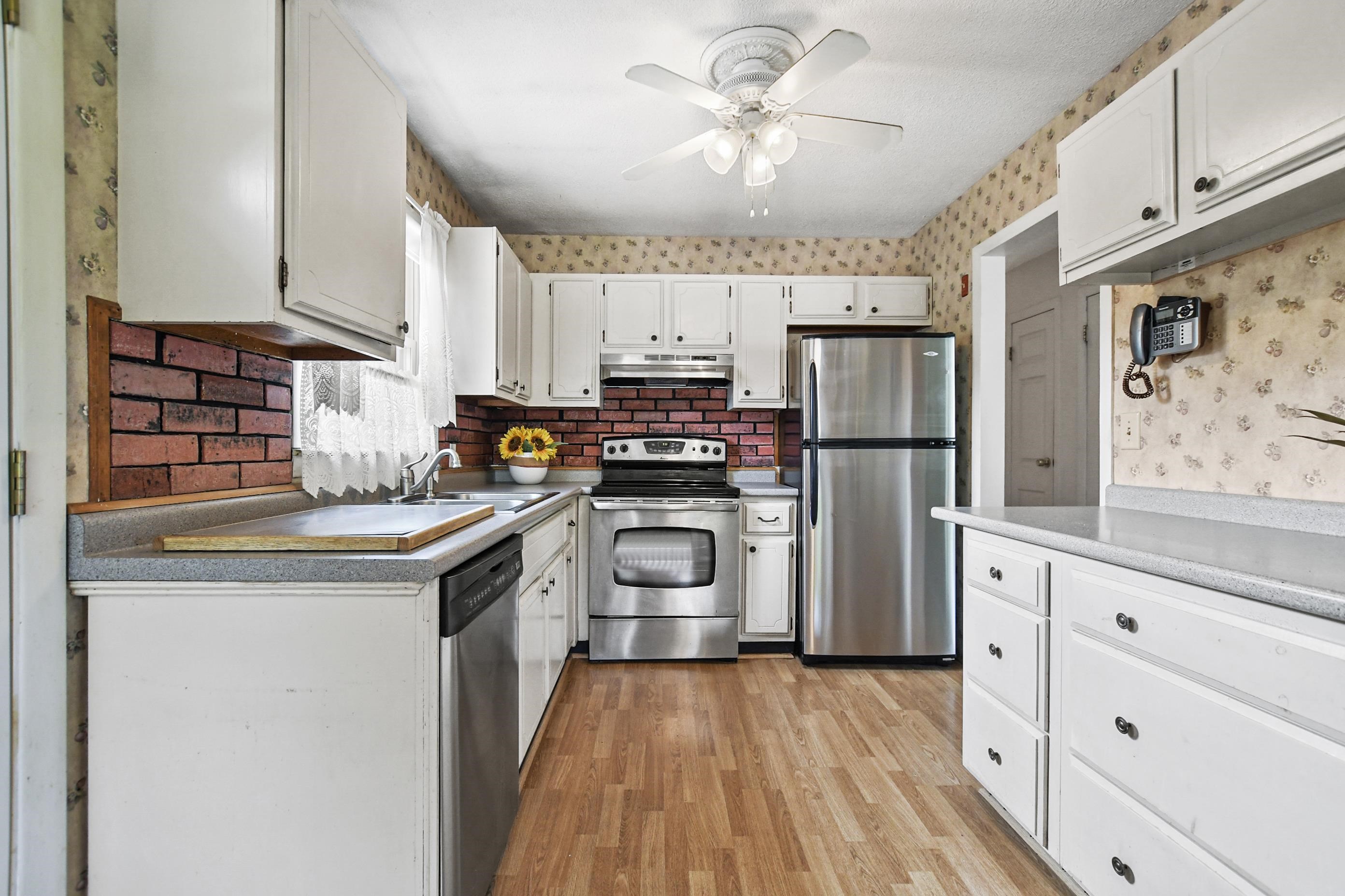 1 Ridgeview Avenue Salem, NH 03079 - Photo 15 of 33 Gallery Image 15