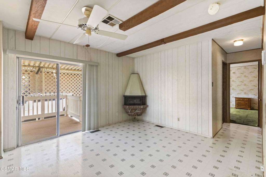 195 Tierra Rejada Road, Unit 201 Simi Valley, CA 93065 - Photo 11 of 50