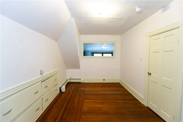 $1,800 | 258 Pawtucket Avenue, Unit 2, East Providence, RI 02916