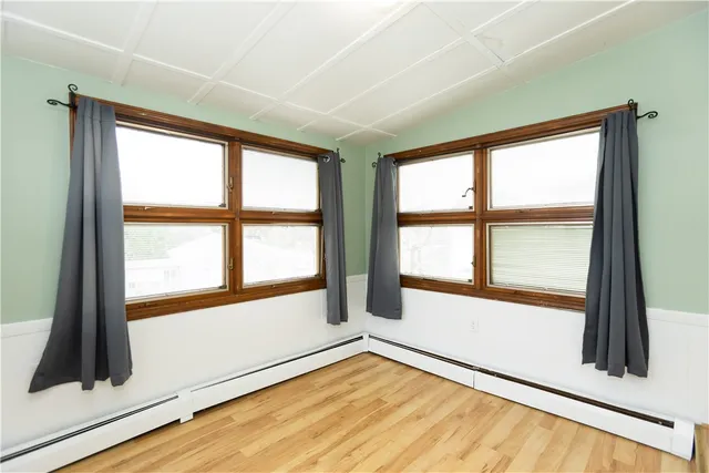 $1,800 | 258 Pawtucket Avenue, Unit 2, East Providence, RI 02916