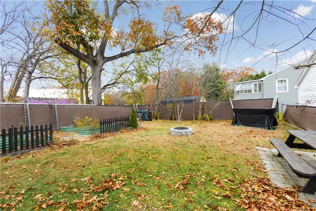 $1,800 | 258 Pawtucket Avenue, Unit 2, East Providence, RI 02916