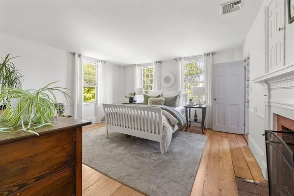 $2,699,000 | 104 Standish Street, Duxbury, MA 02332