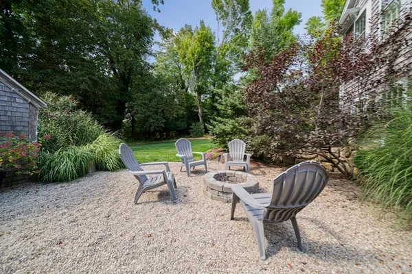 $2,699,000 | 104 Standish Street, Duxbury, MA 02332