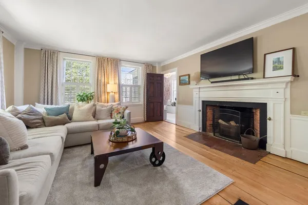 $2,699,000 | 104 Standish Street, Duxbury, MA 02332