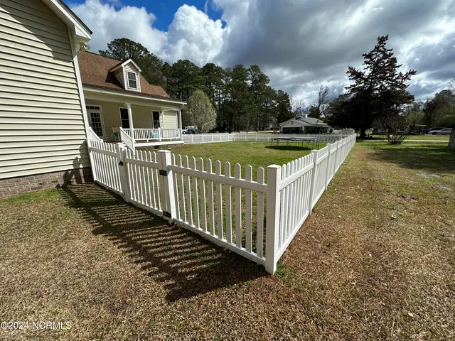 $320,000 | 402 Confederate Street, Windsor, NC 27983