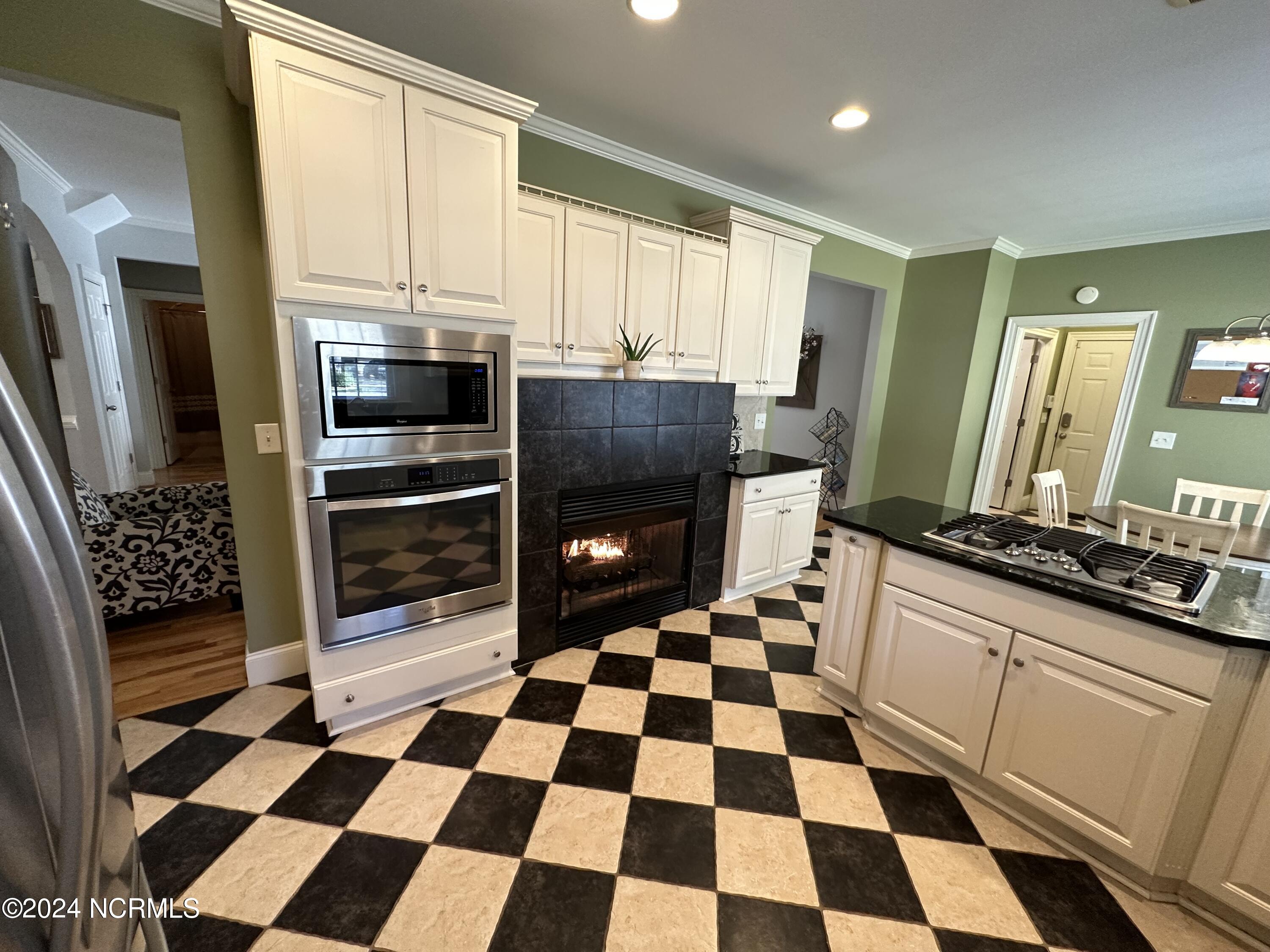 402 Confederate Street Windsor, NC 27983 - Photo 26 of 61 Kitchen