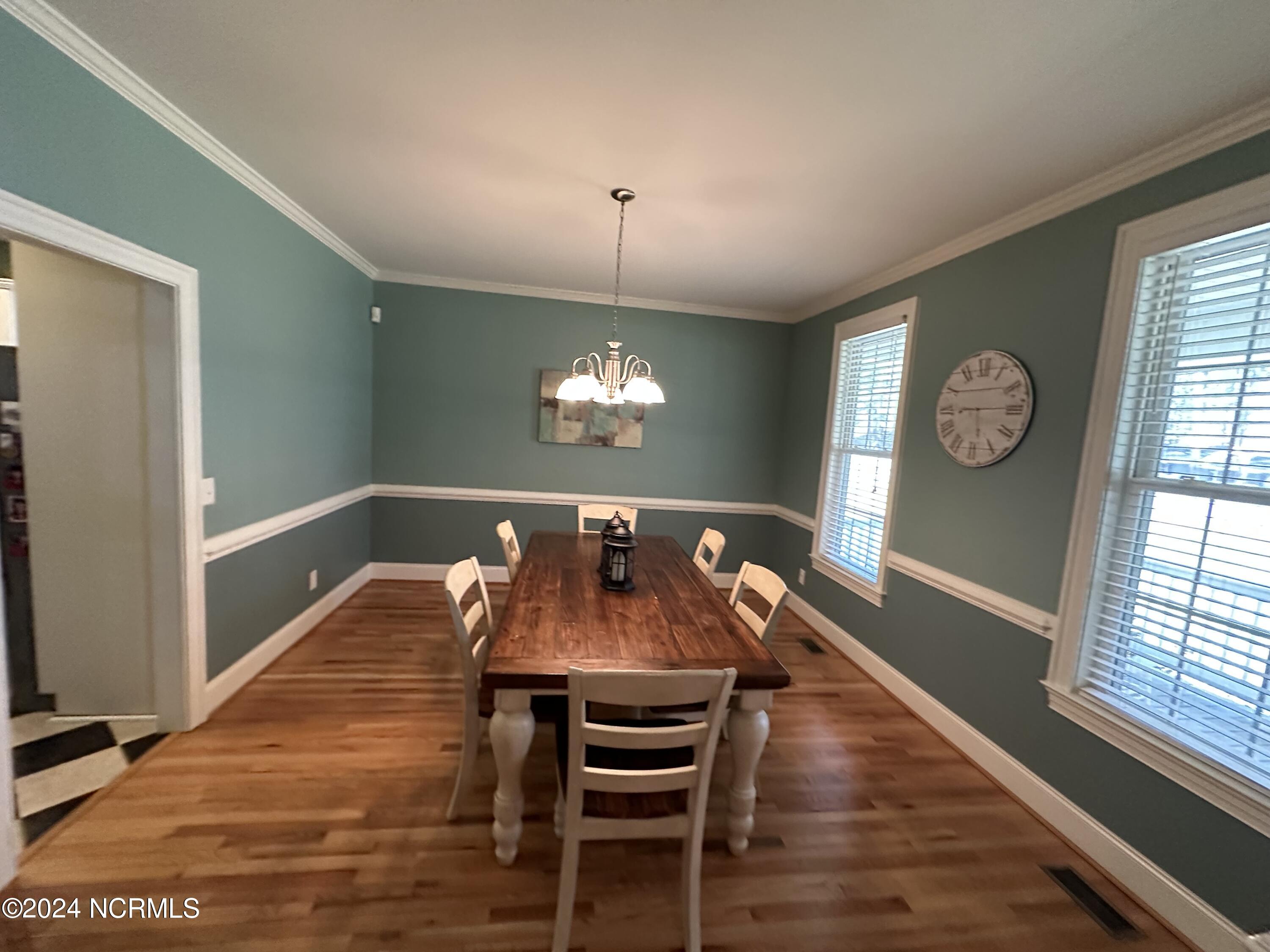 402 Confederate Street Windsor, NC 27983 - Photo 29 of 61 Dining Room