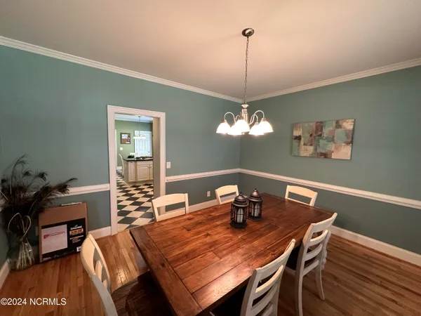 $320,000 | 402 Confederate Street, Windsor, NC 27983
