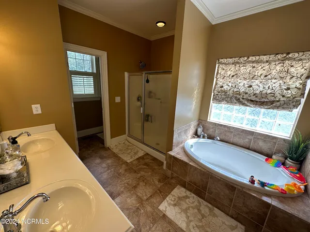 $320,000 | 402 Confederate Street, Windsor, NC 27983