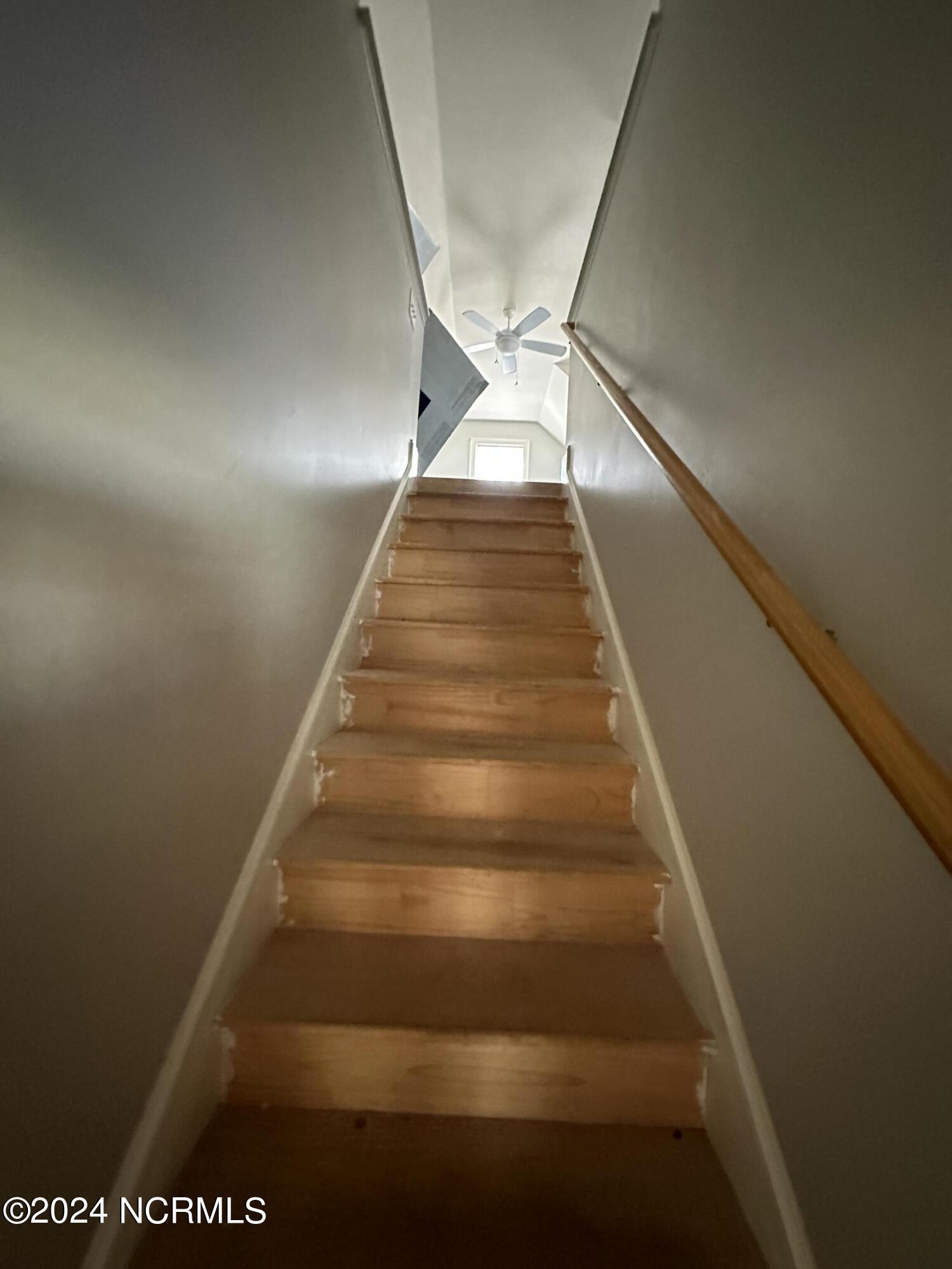 402 Confederate Street Windsor, NC 27983 - Photo 56 of 61 Stairs to Room Above Garage