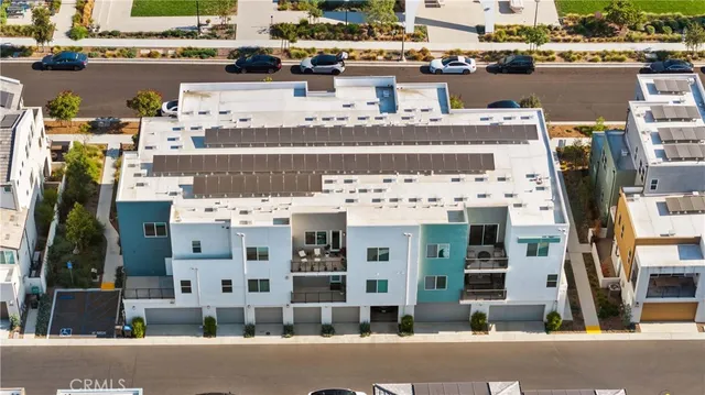 a view of a house with outdoor space