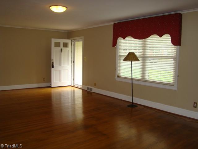 500 Cliff Road Asheboro, NC 27203 - Photo 2 of 16 Living Room. Hardwood Floors