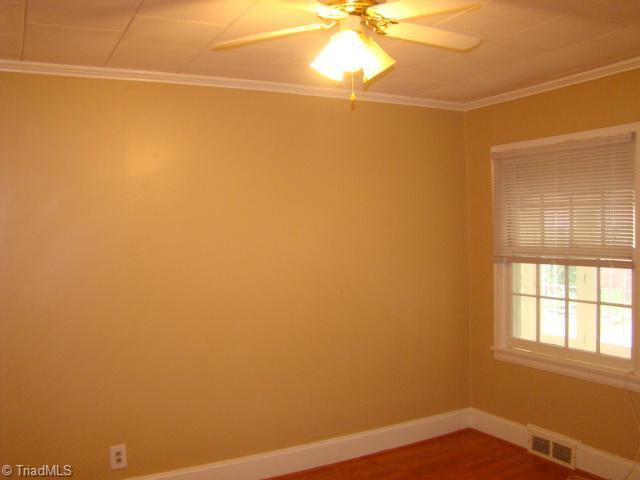 500 Cliff Road Asheboro, NC 27203 - Photo 12 of 16 3rd Bedroom.
