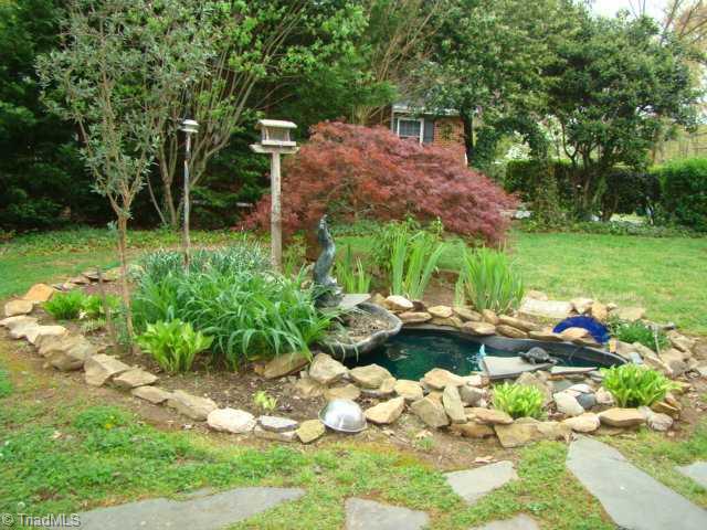 500 Cliff Road Asheboro, NC 27203 - Photo 15 of 16 Landscaping.