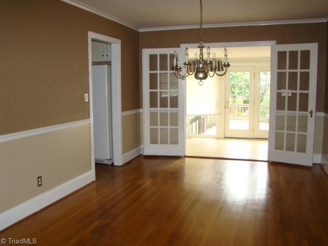 500 Cliff Road Asheboro, NC 27203 - Photo 7 of 16 Dining Room. Hardwood Floors