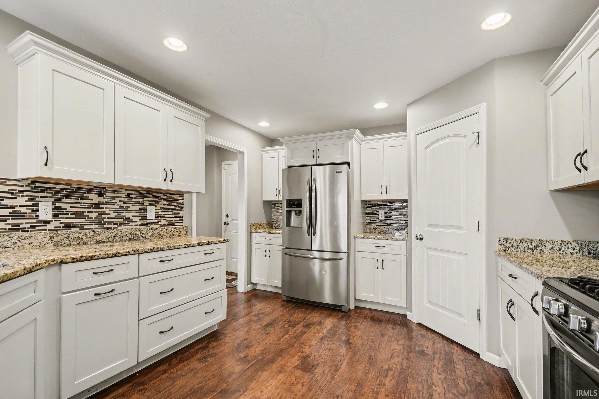 50774 Teall Road Bristol, IN 46507 - Photo 8 of 32 Gallery Image 8