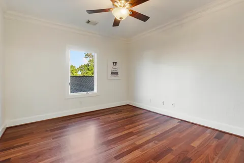 $2,590,000 | 3844 Bellefontaine, Houston, TX 77025