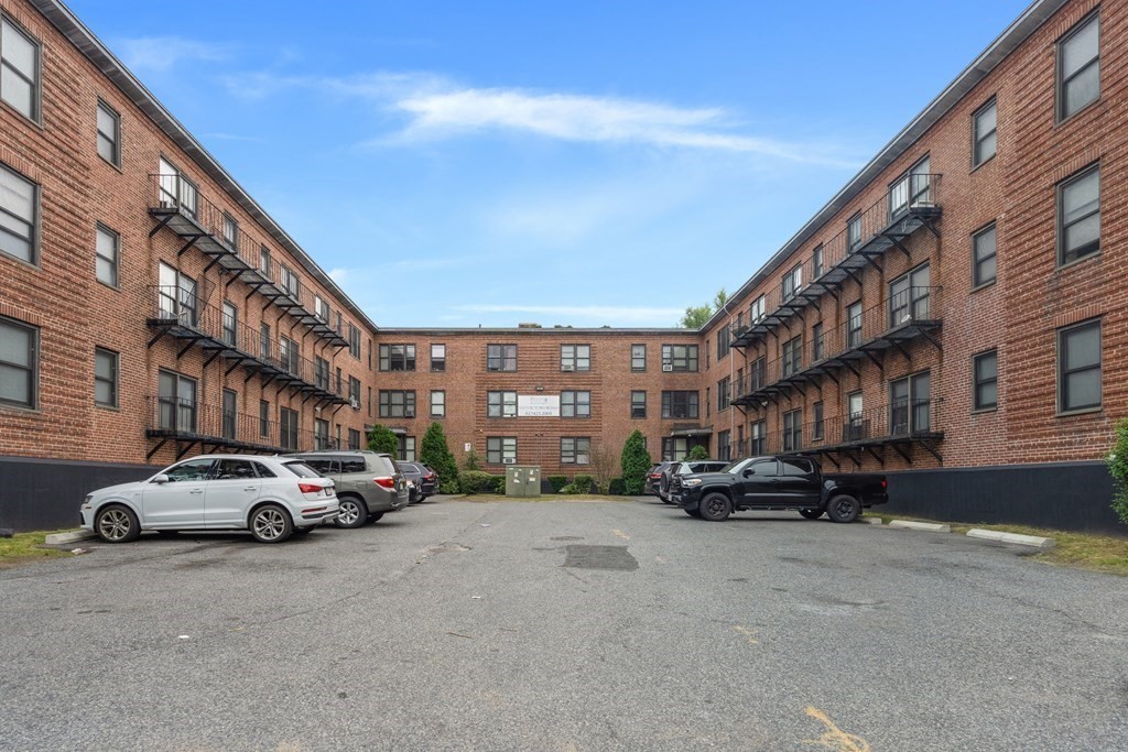 15 Victory Road, Unit 41 Boston, MA 02122 - Photo 8 of 9