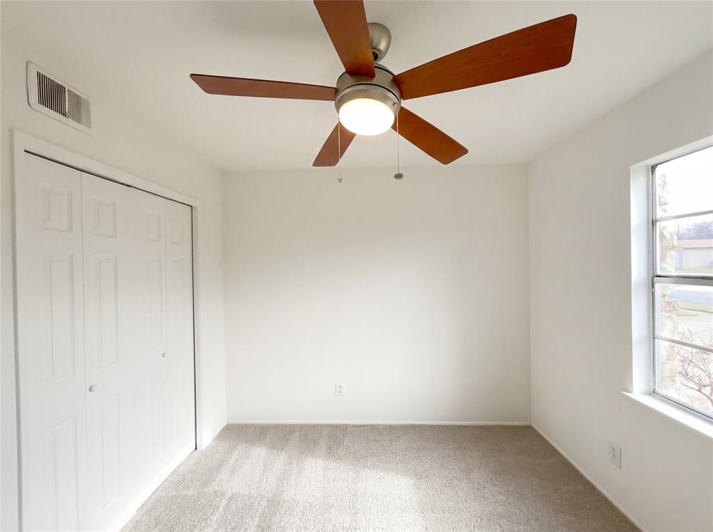 8541 Strathmore Drive Dallas, TX 75238 - Photo 12 of 17