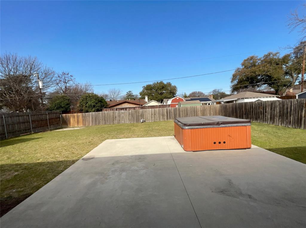 8541 Strathmore Drive Dallas, TX 75238 - Photo 16 of 17
