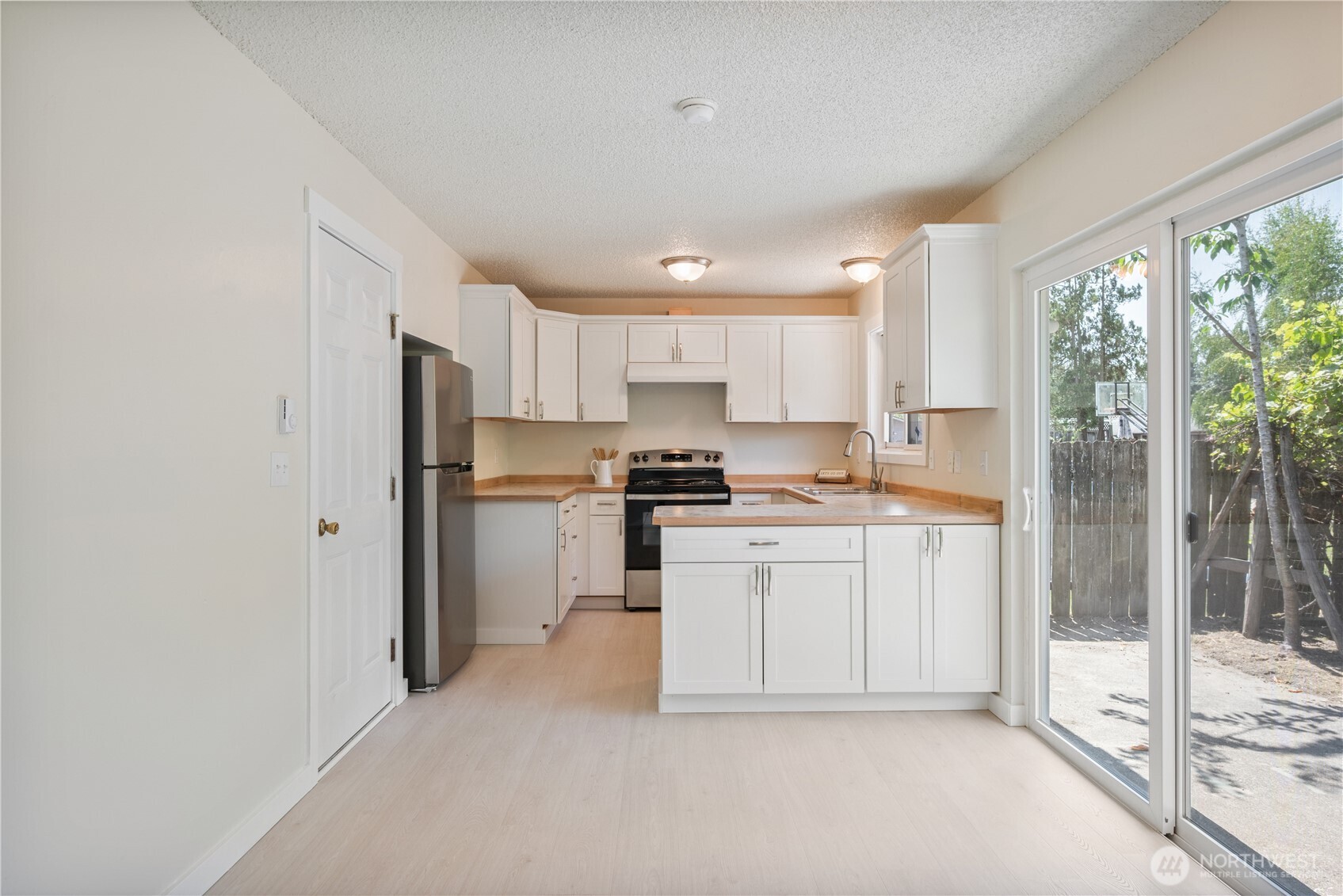 1703 33rd Avenue Longview, WA 98632 - Photo 6 of 30