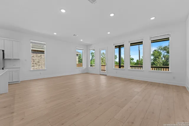 $384,990 | 5528 Paschal Park, New Braunfels, TX 78132