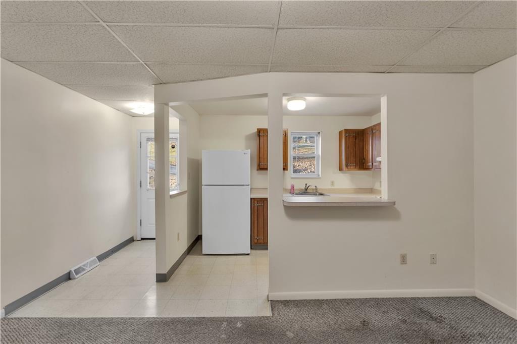 2639 Mt Troy Road Pittsburgh, PA 15212 - Photo 11 of 31 Unit #1 - Kitchen appliances convey