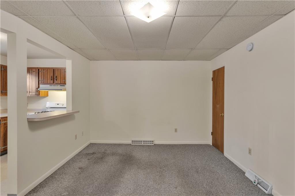2639 Mt Troy Road Pittsburgh, PA 15212 - Photo 8 of 31 Unit #1 - living room measures 12'x15'