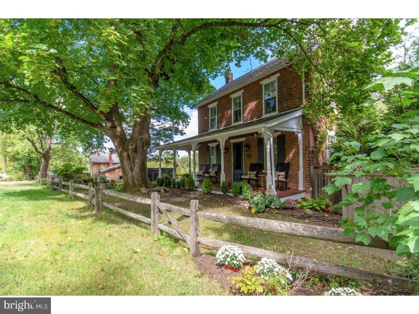 160 Stouts Valley Road Easton, PA 18042 - Photo 1 of 25