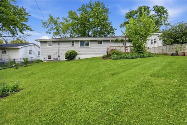 $220,000 | 709 Kathleen Drive, Normal, IL 61761
