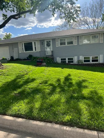 $220,000 | 709 Kathleen Drive, Normal, IL 61761