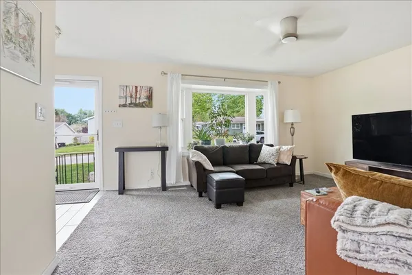 $220,000 | 709 Kathleen Drive, Normal, IL 61761