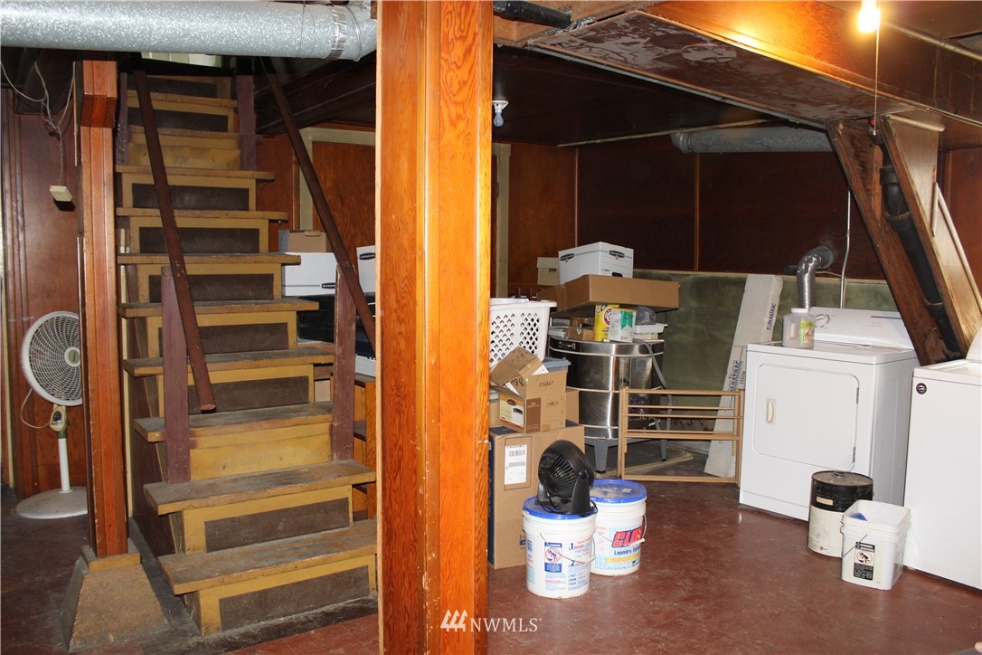 7920 Renton Avenue South Seattle, WA 98118 - Photo 12 of 25