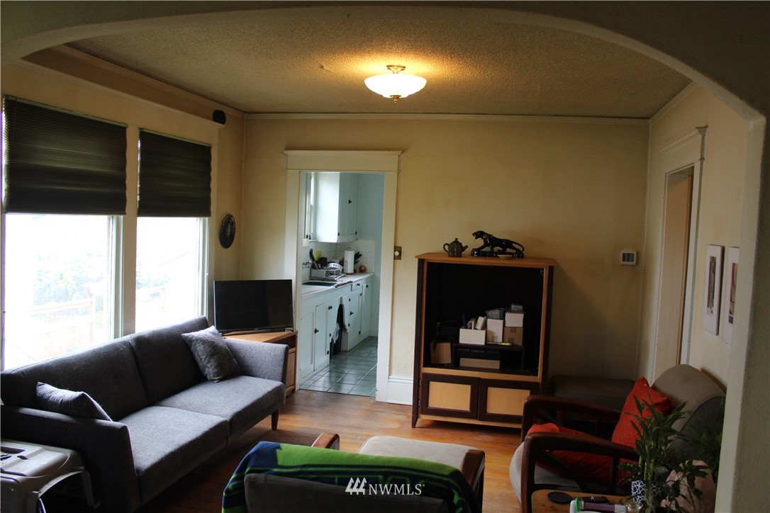 7920 Renton Avenue South Seattle, WA 98118 - Photo 4 of 25