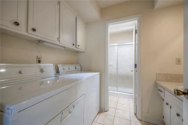 $229,900 | 10184 Haskins Street, Lenexa, KS 66215