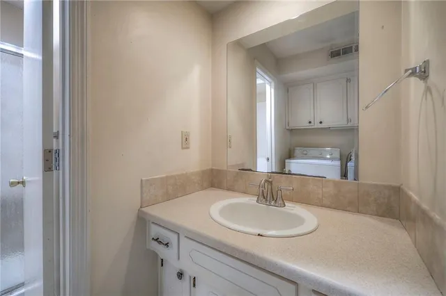 $229,900 | 10184 Haskins Street, Lenexa, KS 66215