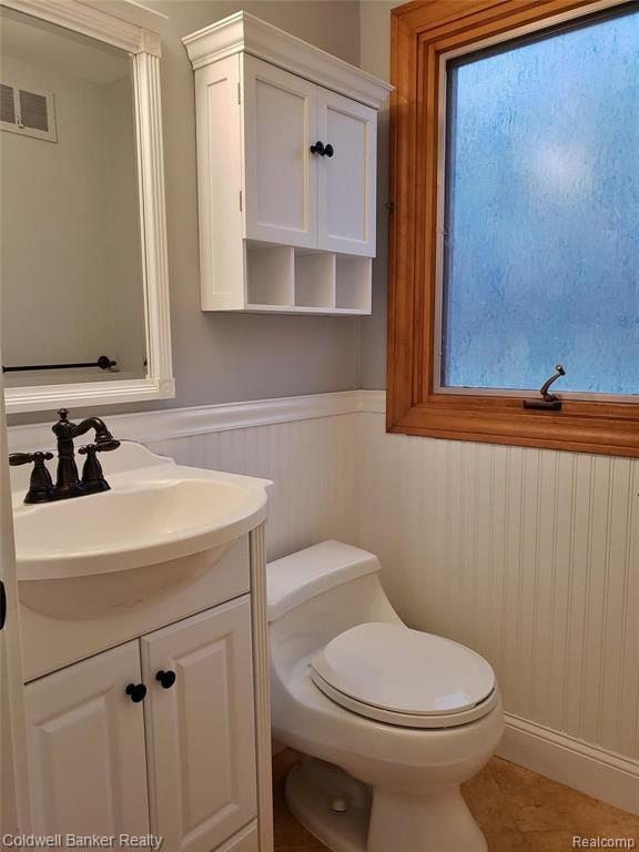 40241 Fairway Road Northville, MI 48167 - Photo 16 of 26