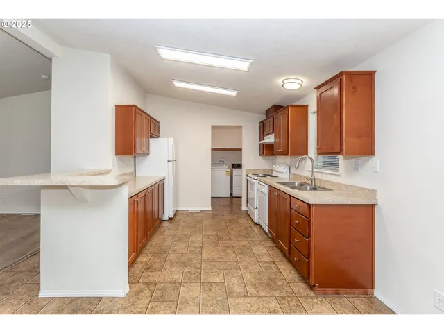 $107,000 | 5200 Southeast 132nd Avenue, Portland, OR 97236