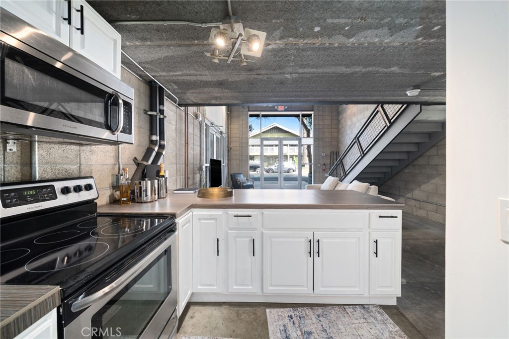 834 East 4th Street, Unit H Long Beach, CA 90802 - Photo 12 of 22