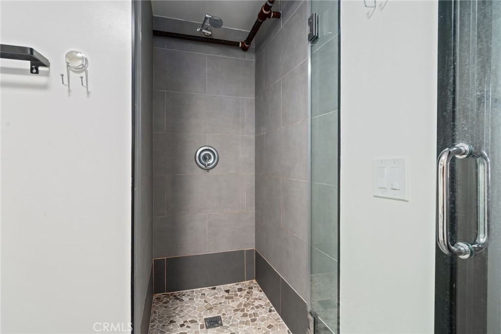 834 East 4th Street, Unit H Long Beach, CA 90802 - Photo 15 of 22