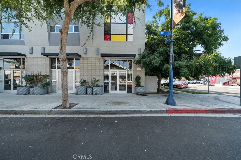 834 East 4th Street, Unit H Long Beach, CA 90802 - Photo 4 of 22