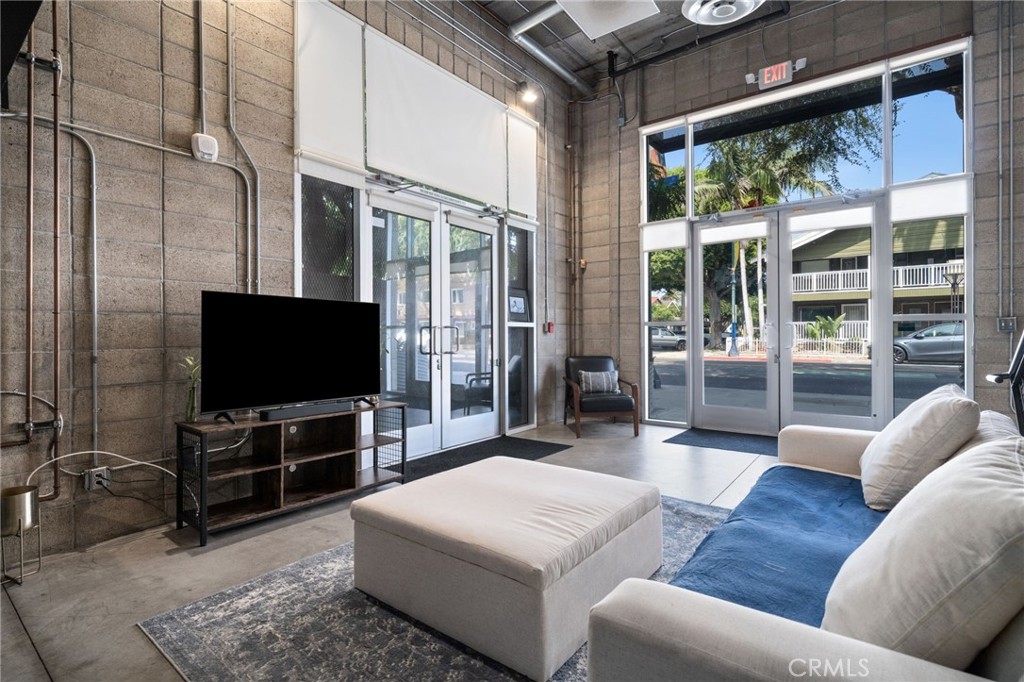 834 East 4th Street, Unit H Long Beach, CA 90802 - Photo 8 of 22