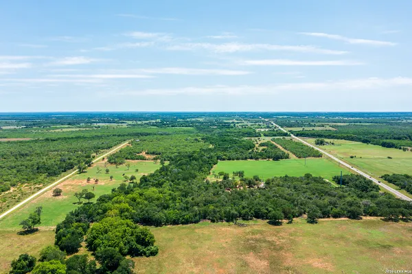 $975,000 | 11259 Highway 80, Leesville, TX 78122