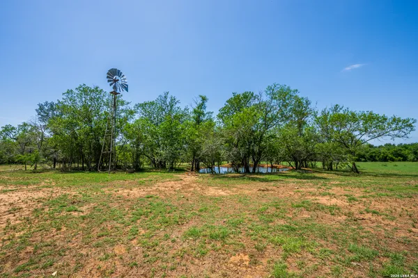$975,000 | 11259 Highway 80, Leesville, TX 78122