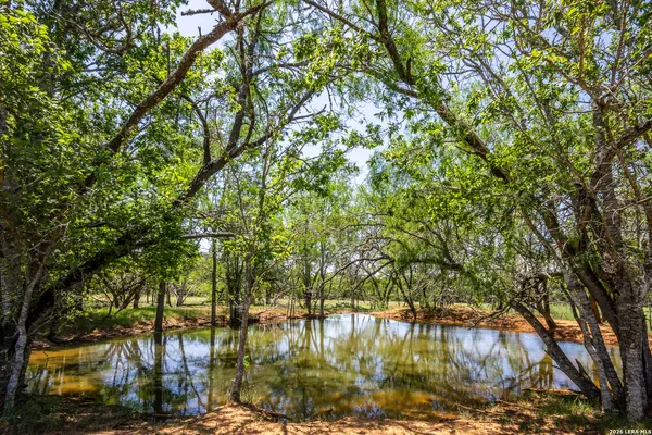 $975,000 | 11259 Highway 80, Leesville, TX 78122
