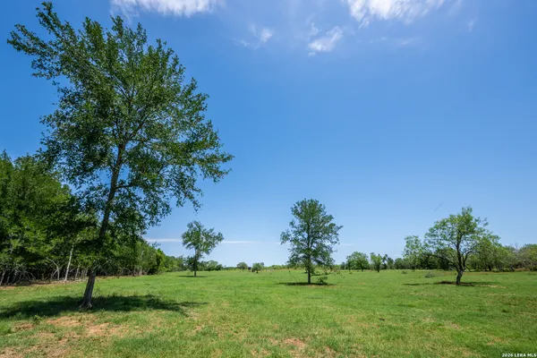 $975,000 | 11259 Highway 80, Leesville, TX 78122